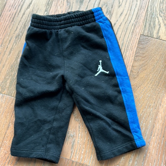 Air Jordan sweat suit - Picture 3 of 3